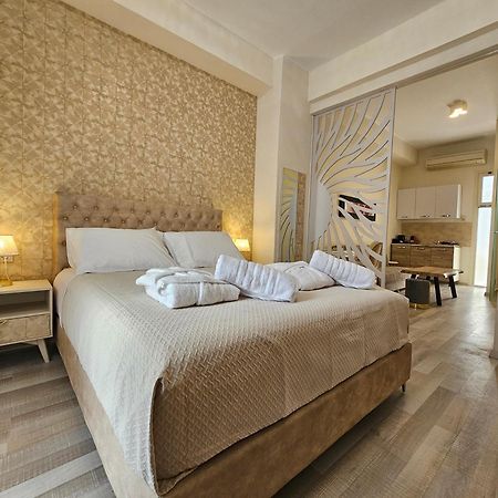 Golden City Center Suites Rhodes City Ngoại thất bức ảnh