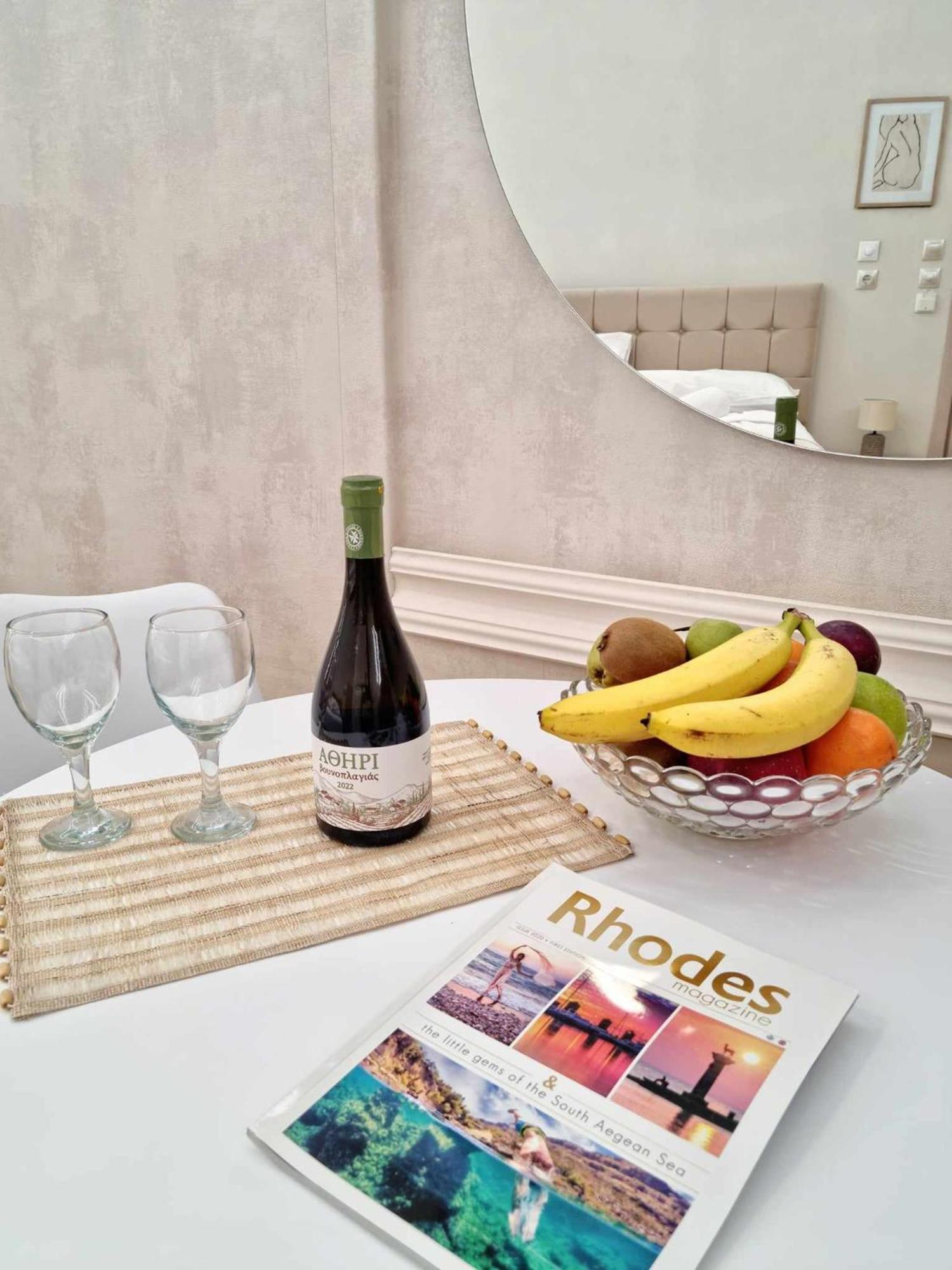 Golden City Center Suites Rhodes City Ngoại thất bức ảnh